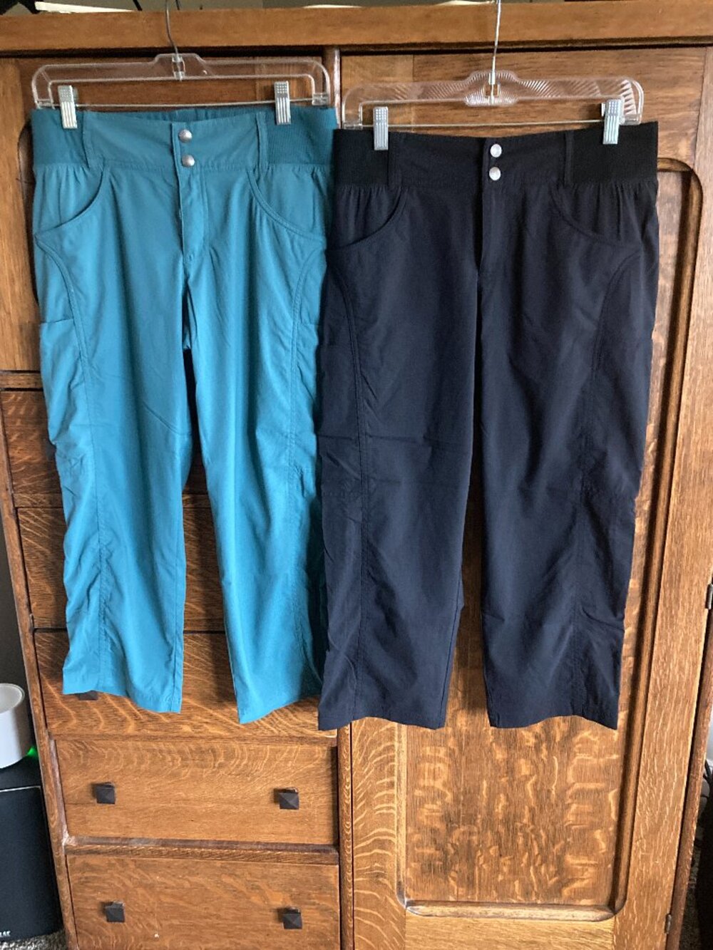 Lot of 2 Title Nine Clamber Hiking Crop Pants Capris 8 Black Teal